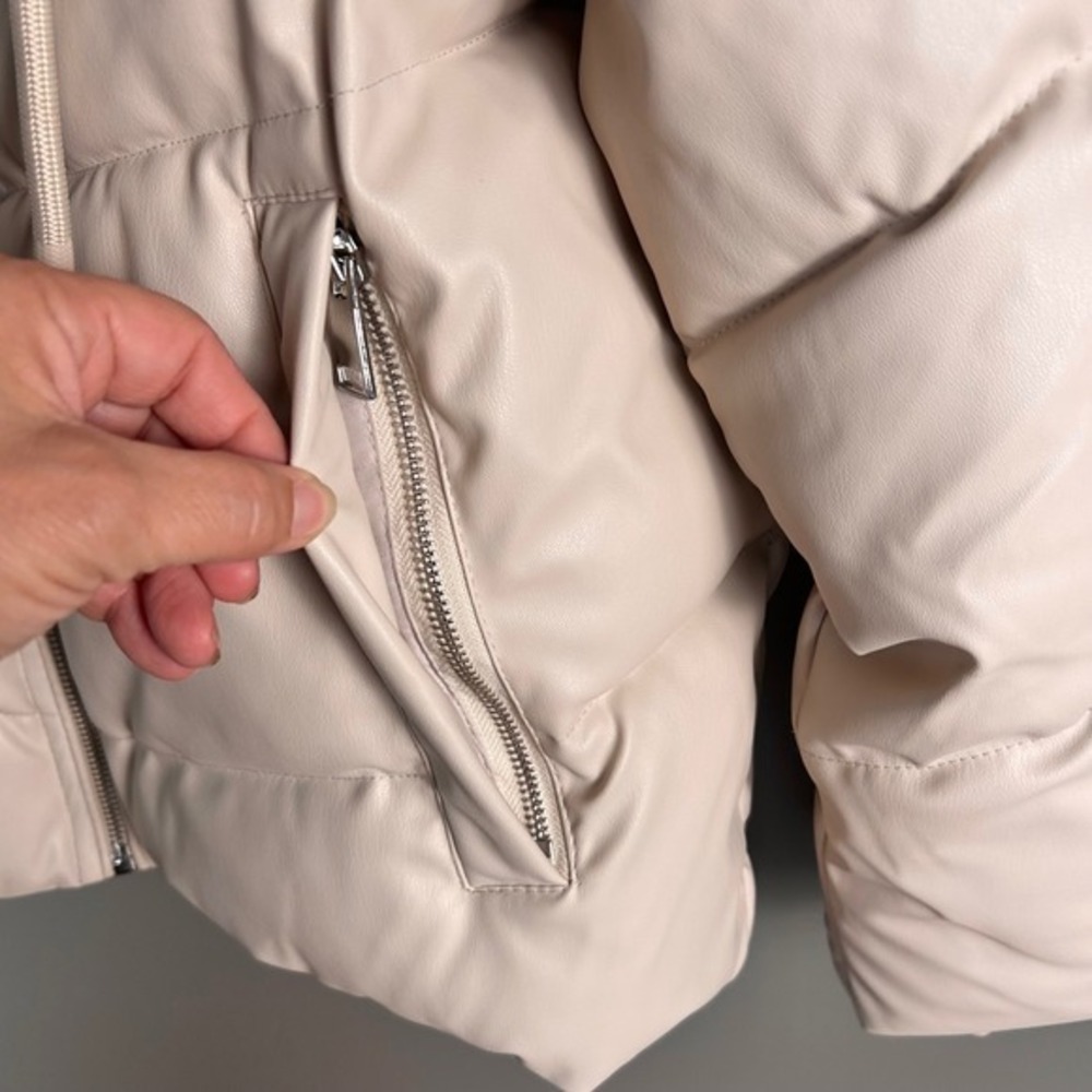 Zara Puffer Jacket XS Beige Faux Leather Quilted Hooded BLOGGER FAV Cropped‎ NEW - Picture 5 of 12